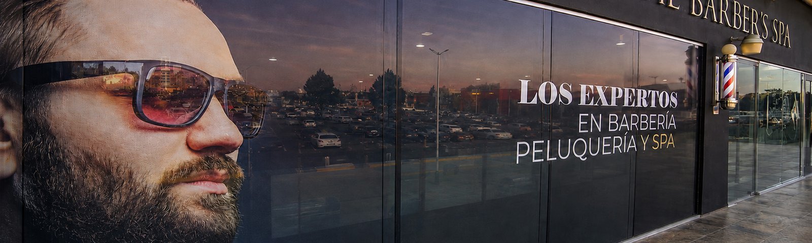 Impresión en gran formato, vinil y señalización para espacios